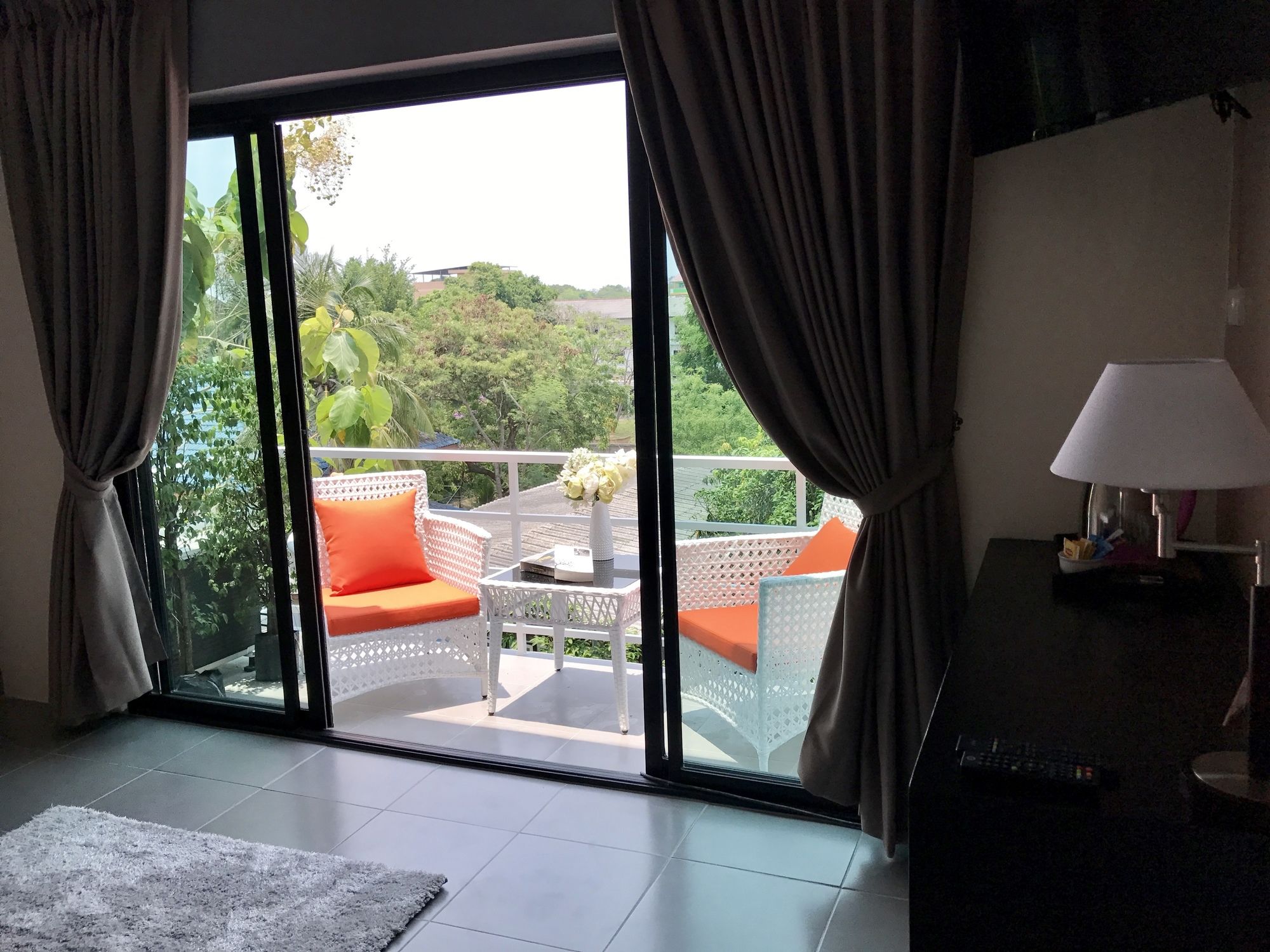 Фото The Beach Cha Am Guest House