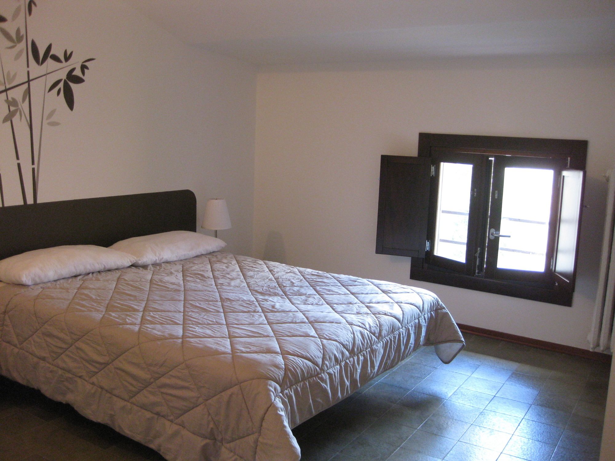 Фото Low Cost Ferrara