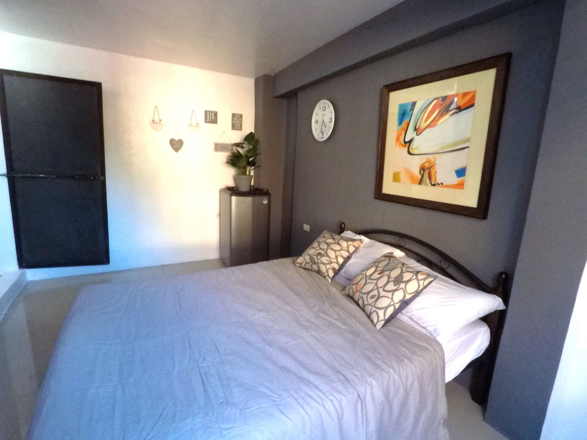 Фото Lalyn's Room in Quezon City