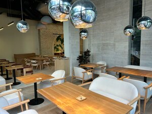 Roast (Nansen Street, 1/12), cafe