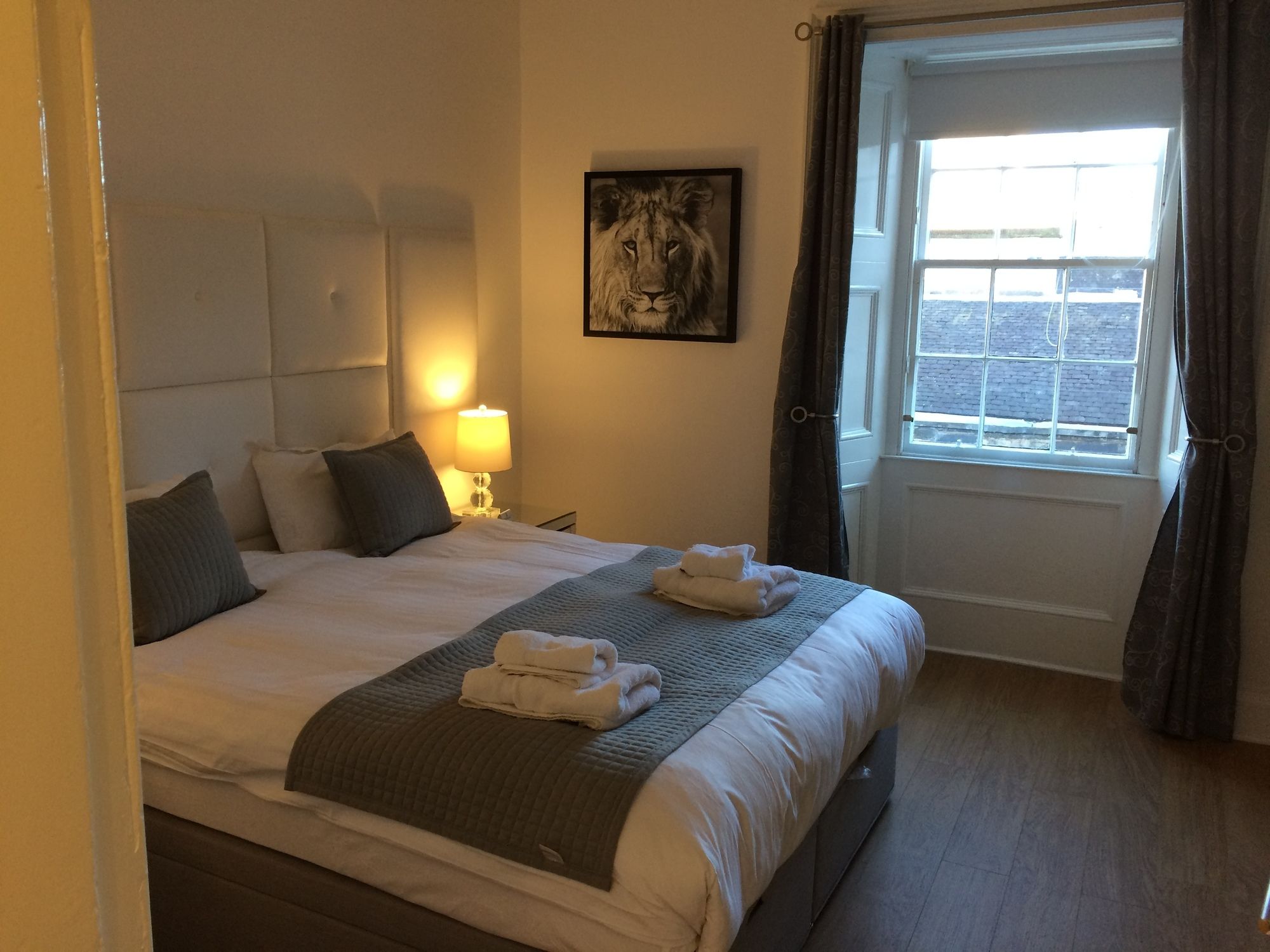 Фото Hanover 71 Suites