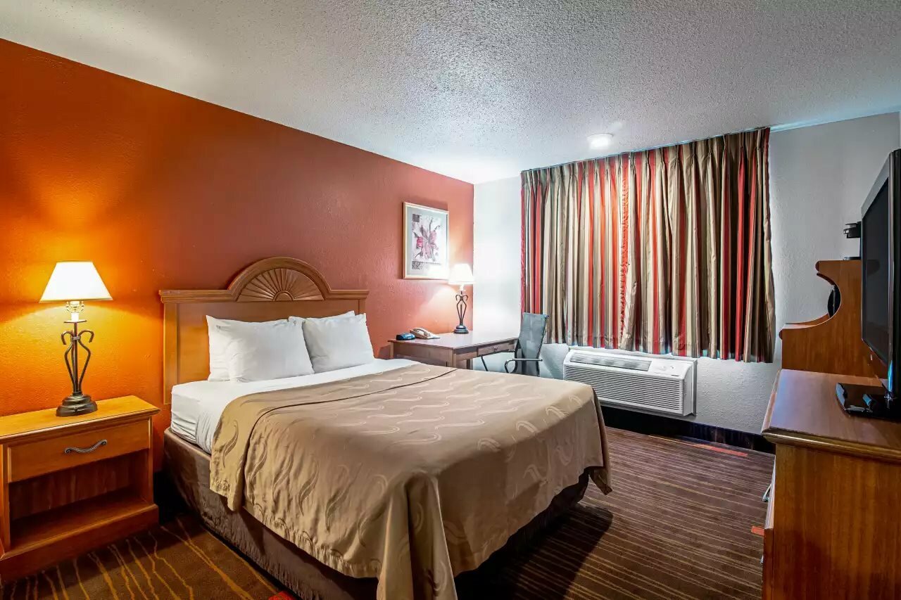 Фото Quality Inn Aberdeen