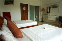 Фото Corner Cafe Bed and Breakfast