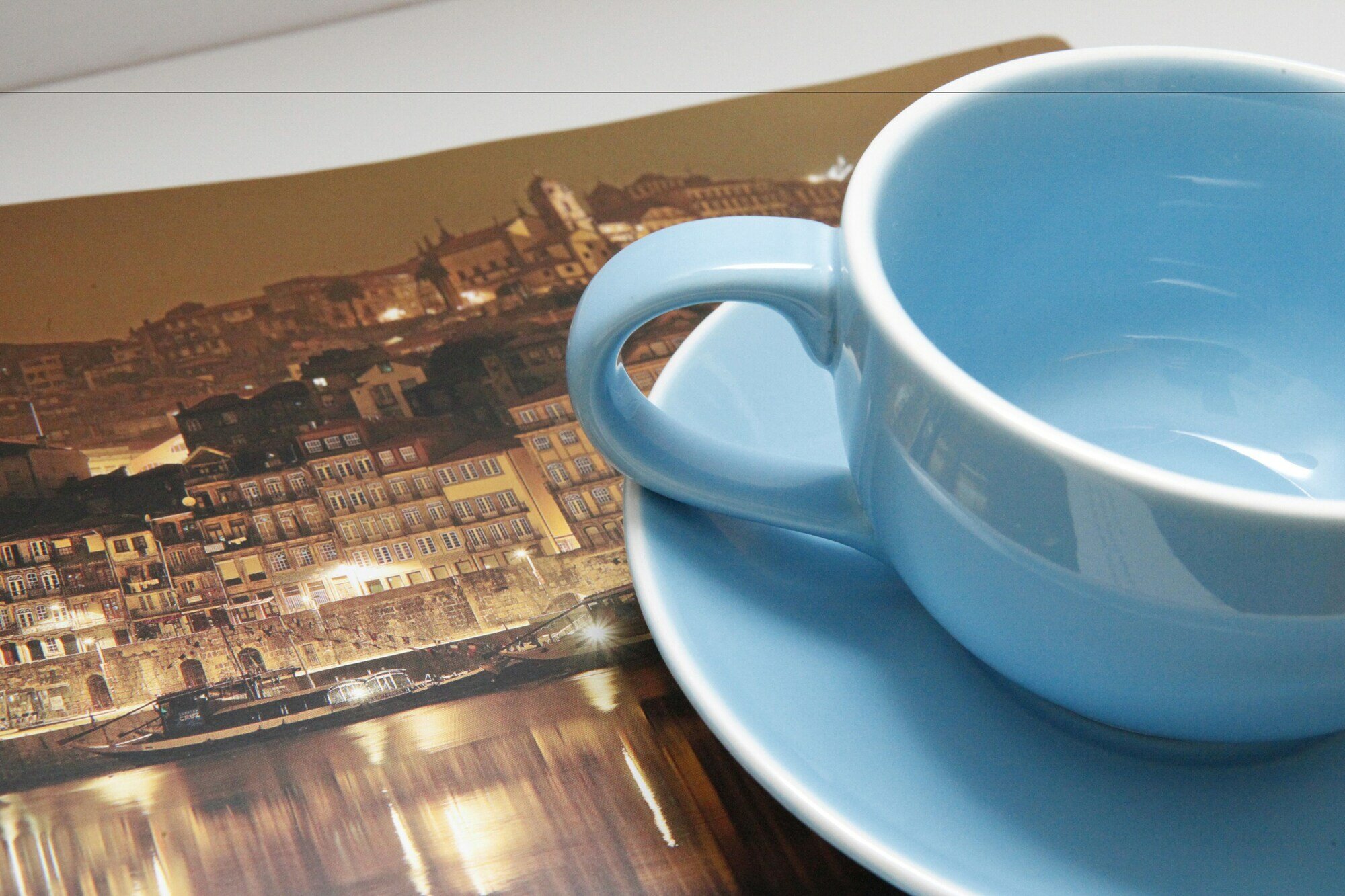 Фото Alfama Yellow House