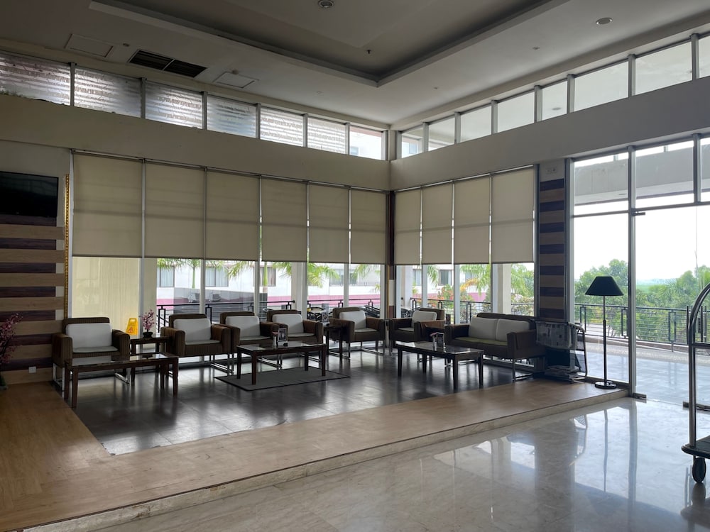 Фото Asialink Premier Karawang