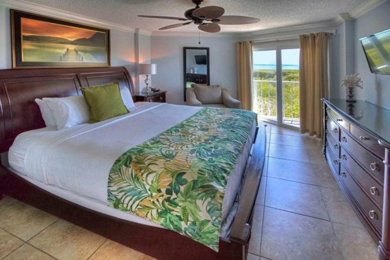 Фото Ocean Pointe Suites at Key Largo