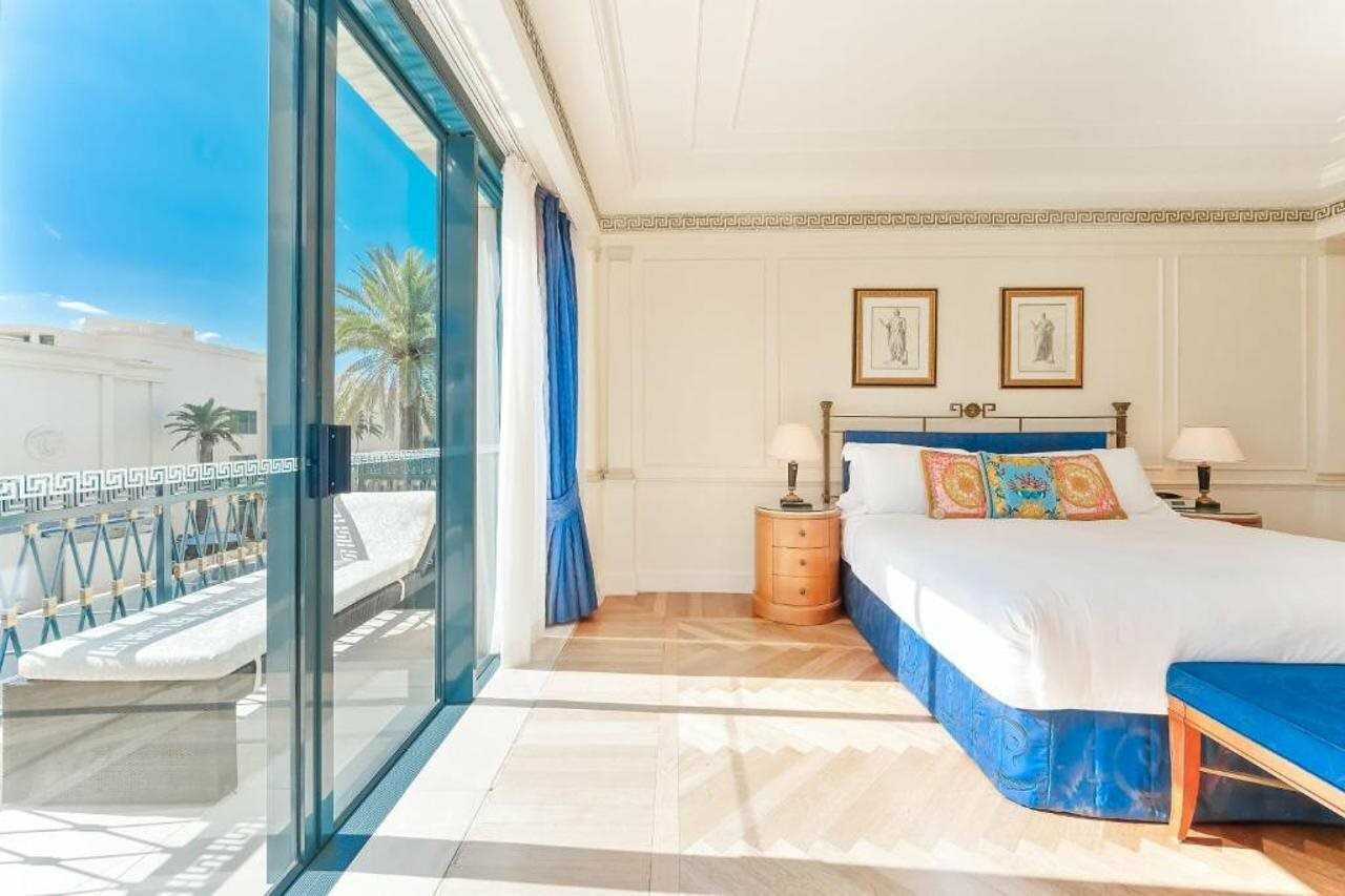 Фото Imperial Hotel Gold Coast