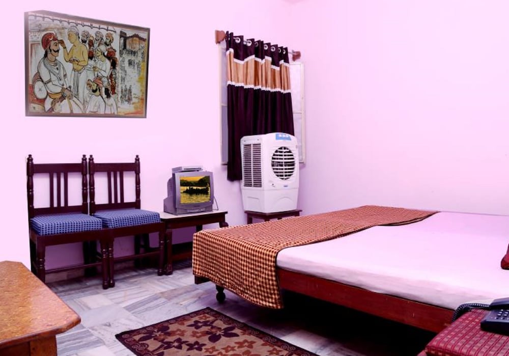 Фото Hotel Jai Maa Palace