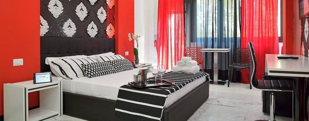 Фото Black & White G&g