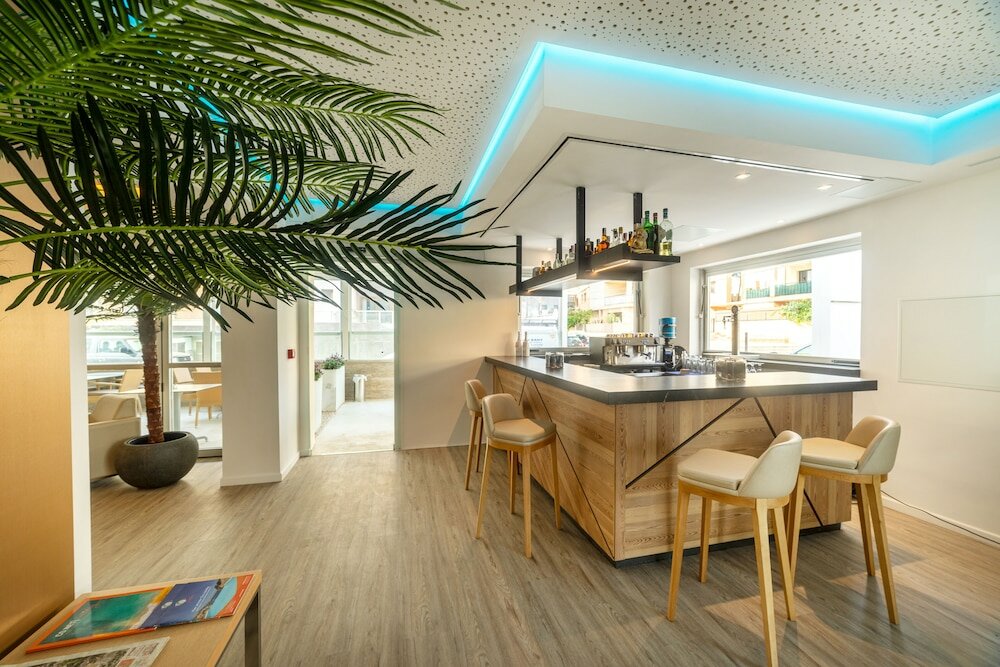 Фото Hotel The Sky – Adults Only