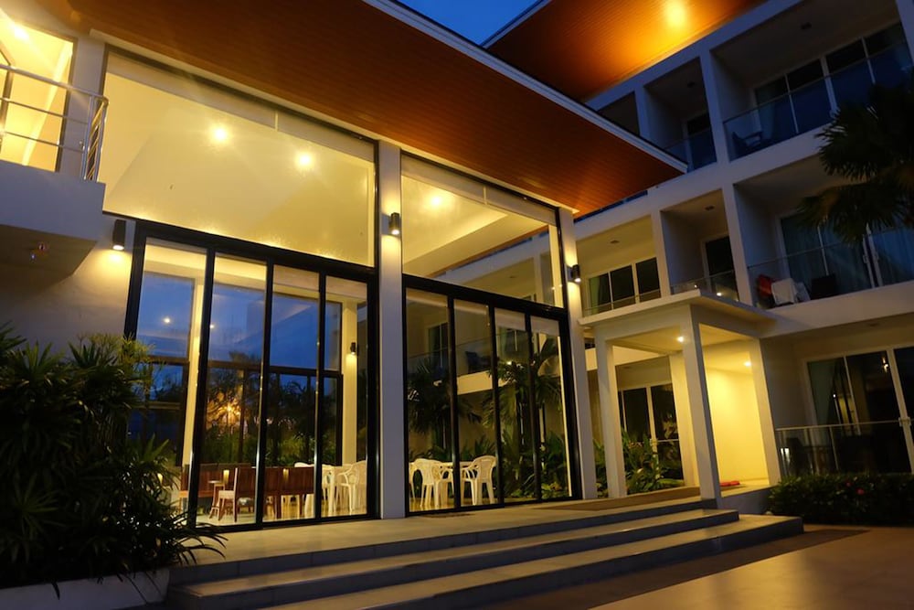 Фото Clear House Resort