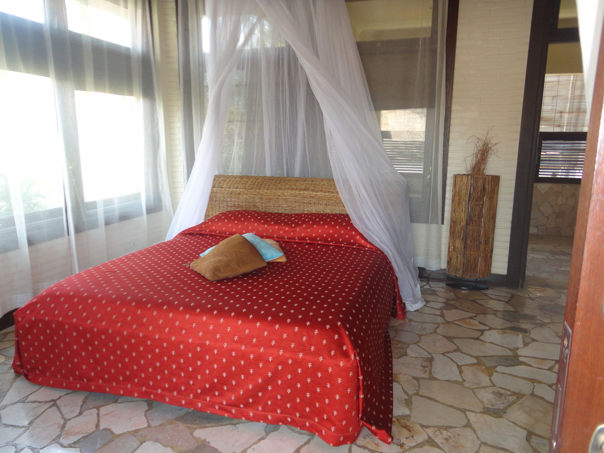 Фото Puri Cantik Bungalow