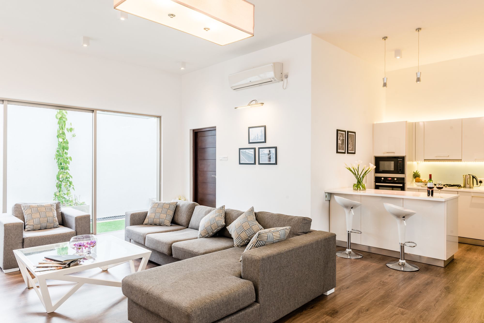 Фото W15 Colombo