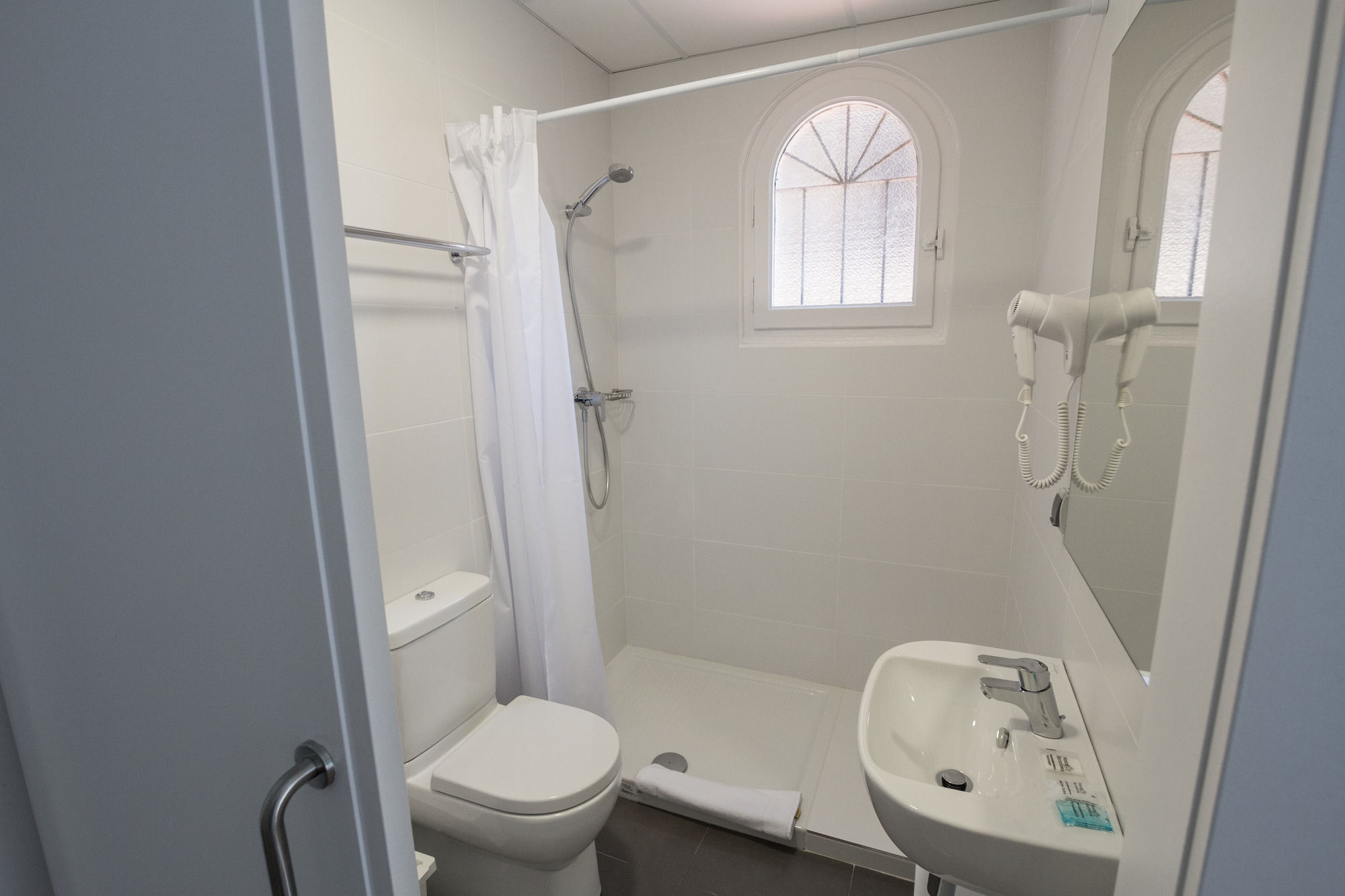 Фото Hostalin Barcelona Gran VIA