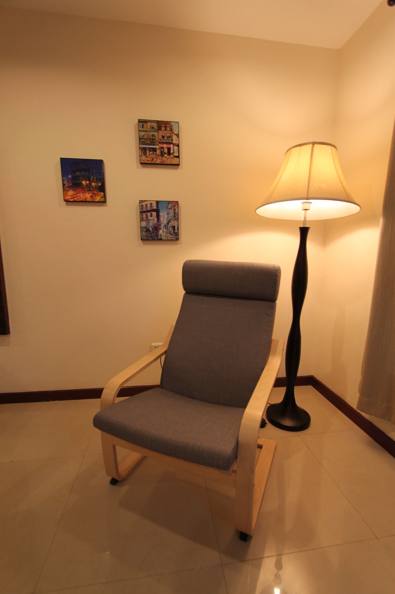 Фото The Royal Bee Apart Hotel