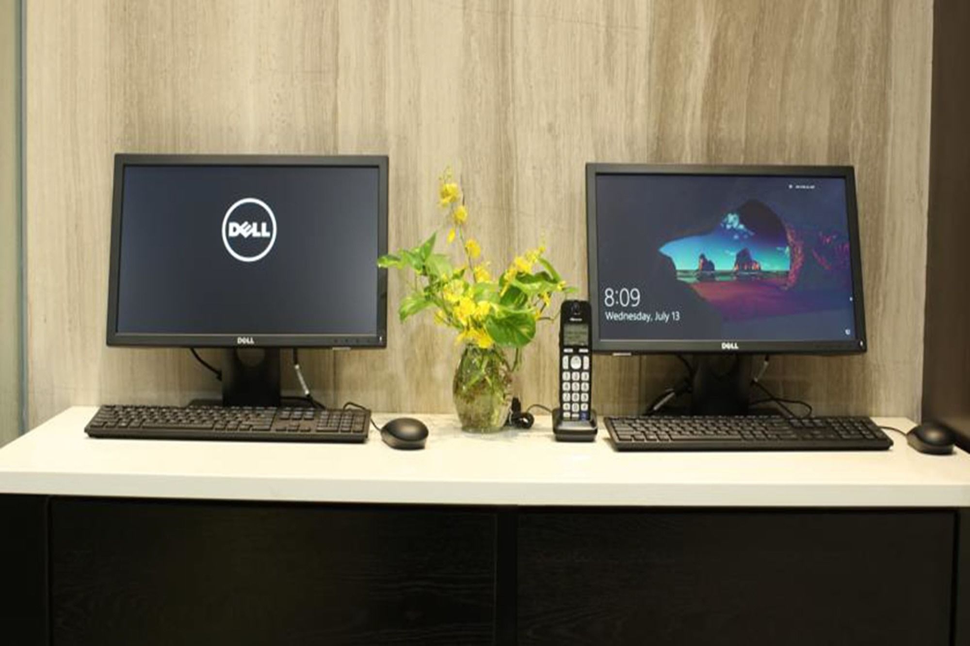 Фото Sunrise Central Hotel