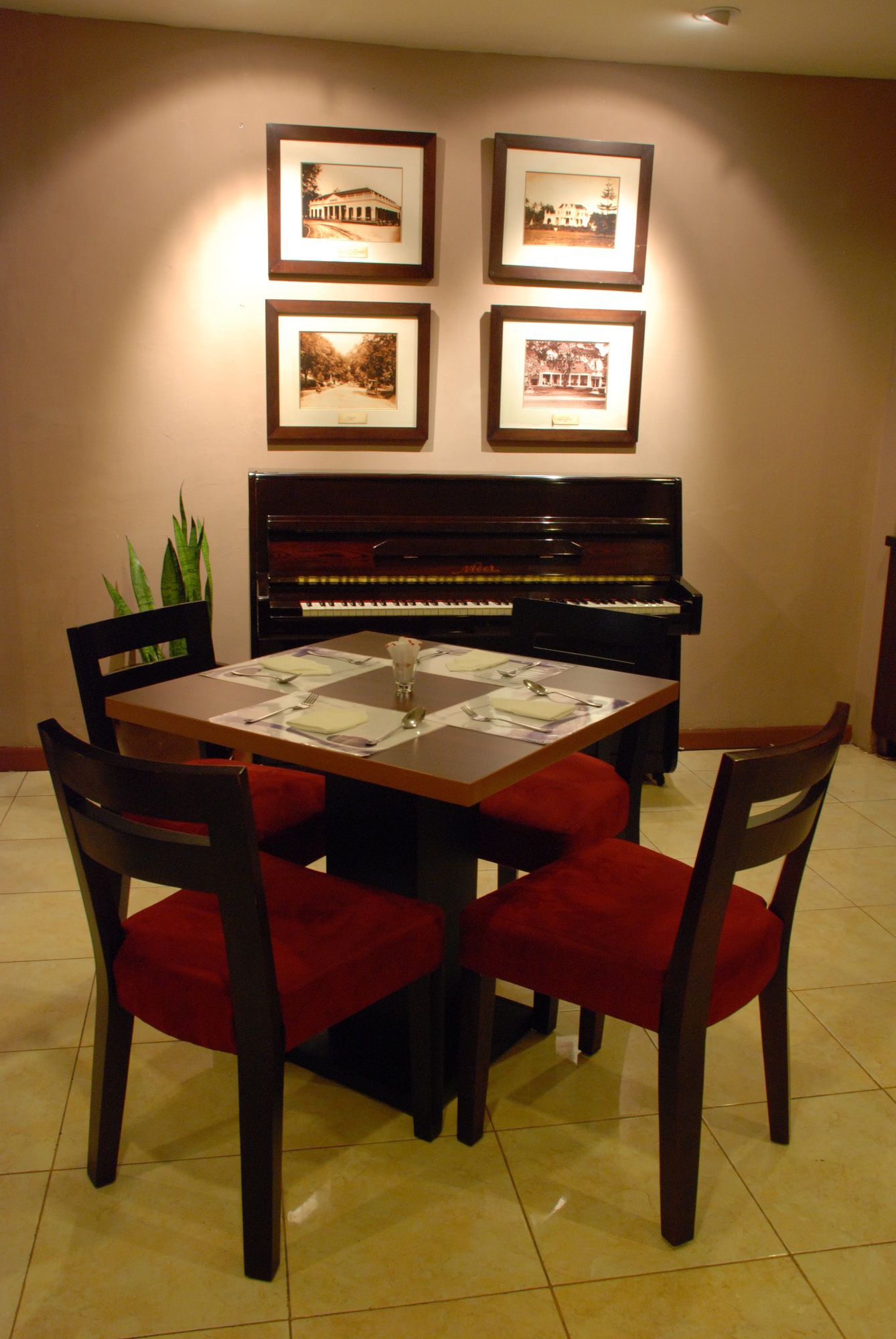 Фото Cipta Hotel Wahid Hasyim