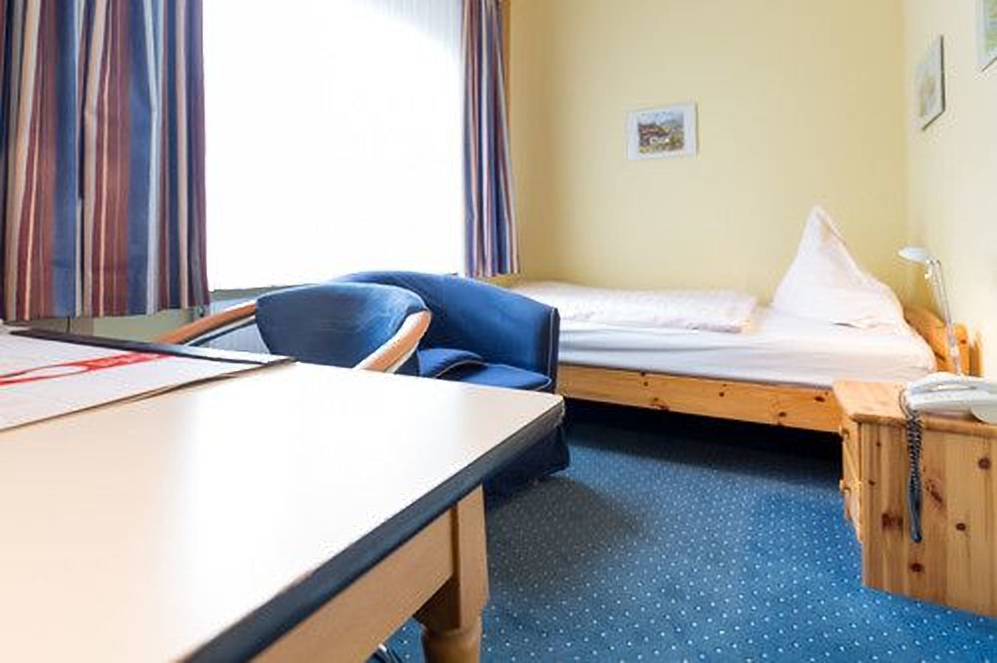 Фото Hotel Elbinsel