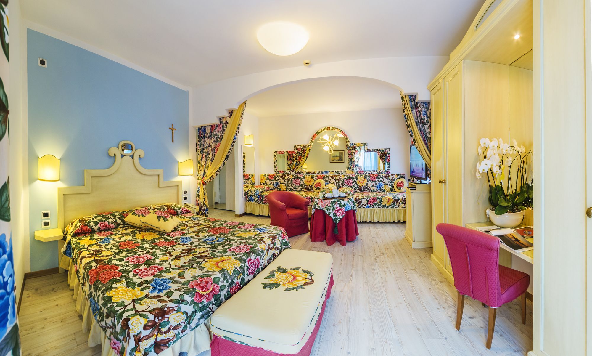 Фото Hotel Panoramic