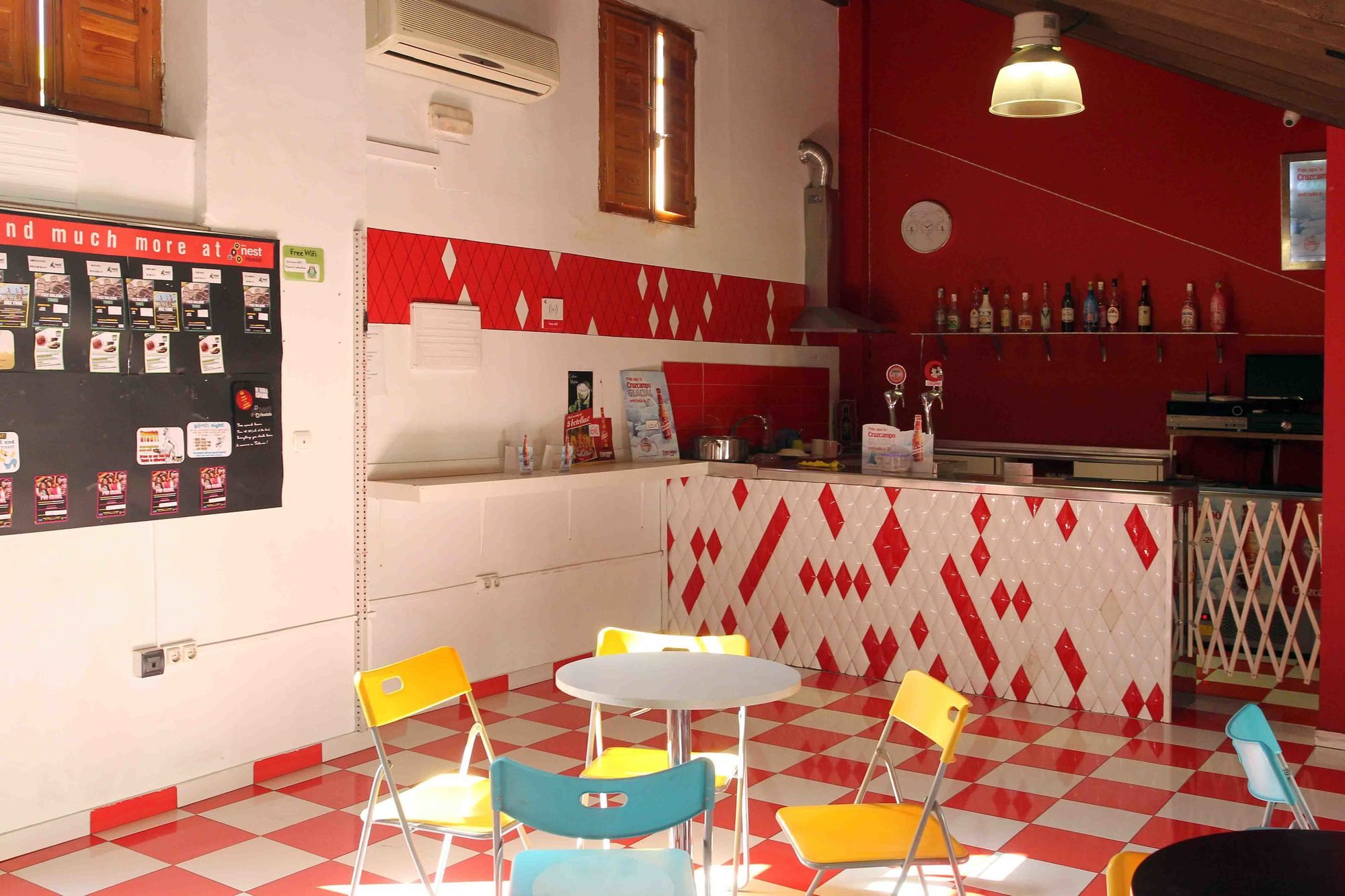 Фото Red Nest Hostel Valencia