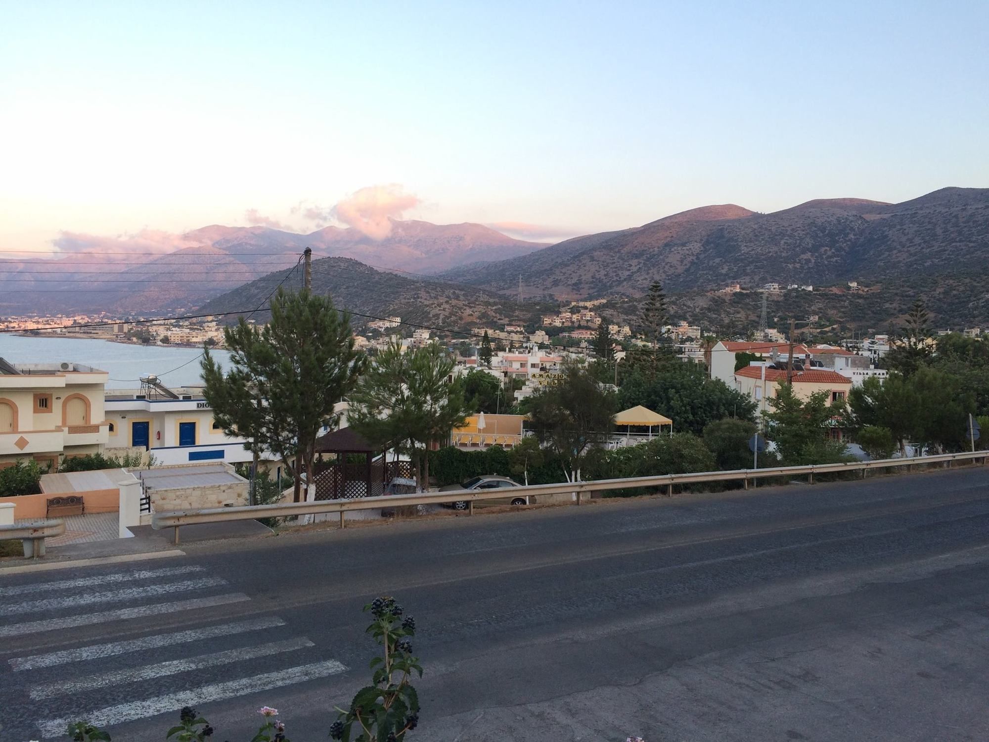 Фото Stalis Bay Apartments