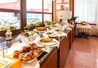 Фото Hotel De La Ville