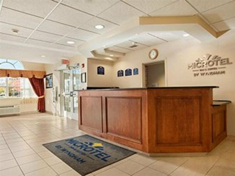 Фото Microtel Inn & Suites by Wyndham Ann Arbor