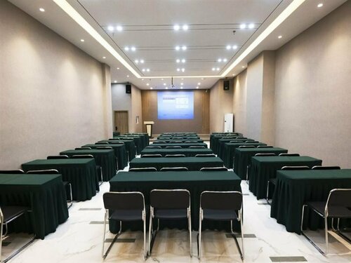 Гостиница Magnotel Hotel в Ляояне