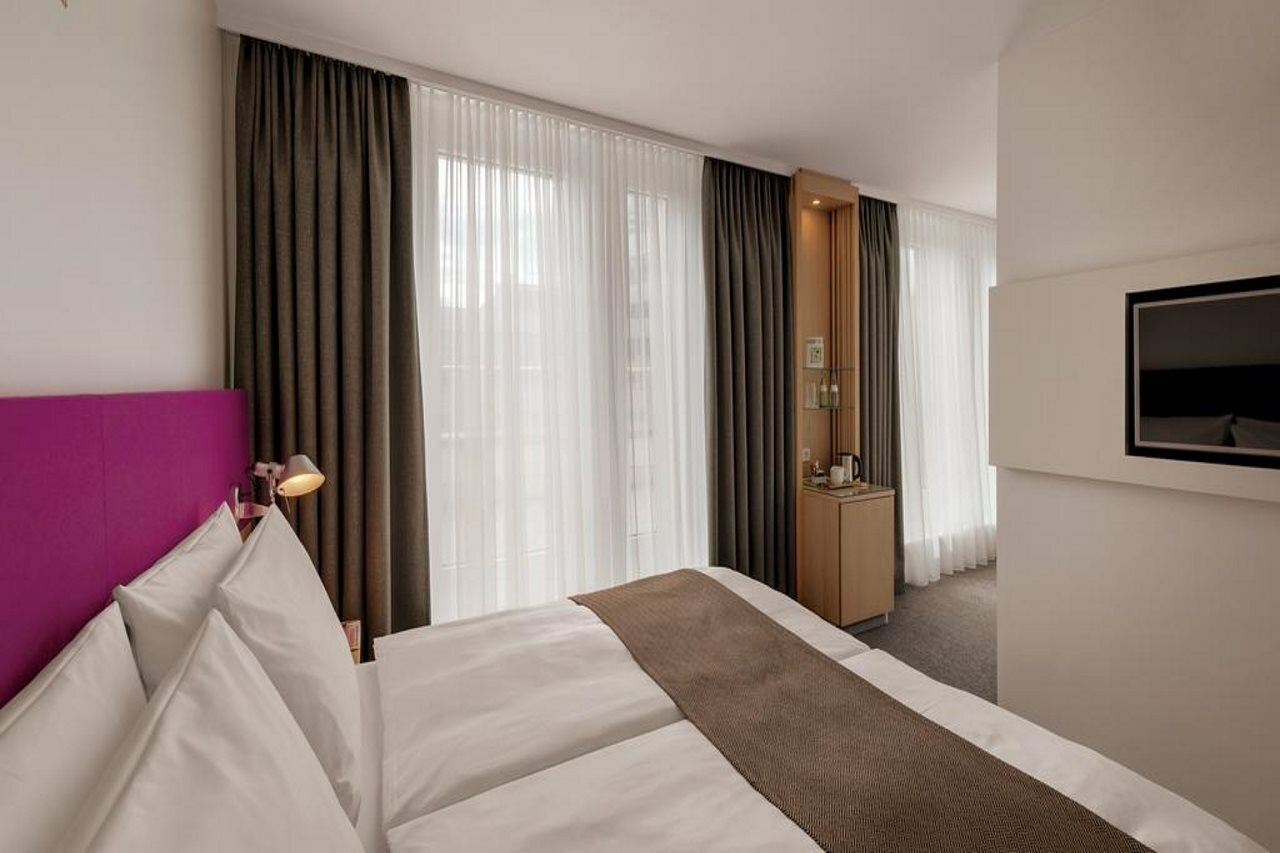 Фото Holiday Inn Frankfurt - Alte Oper Hotel