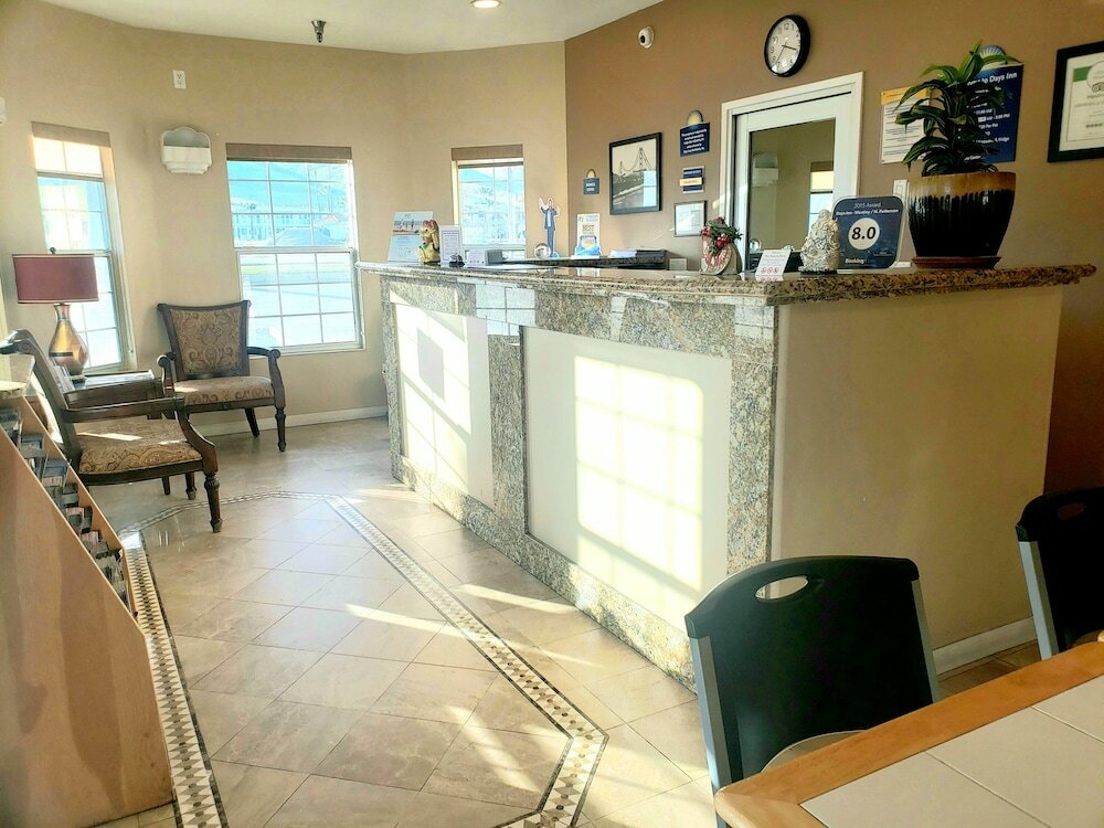 Фото Days Inn by Wyndham Westley