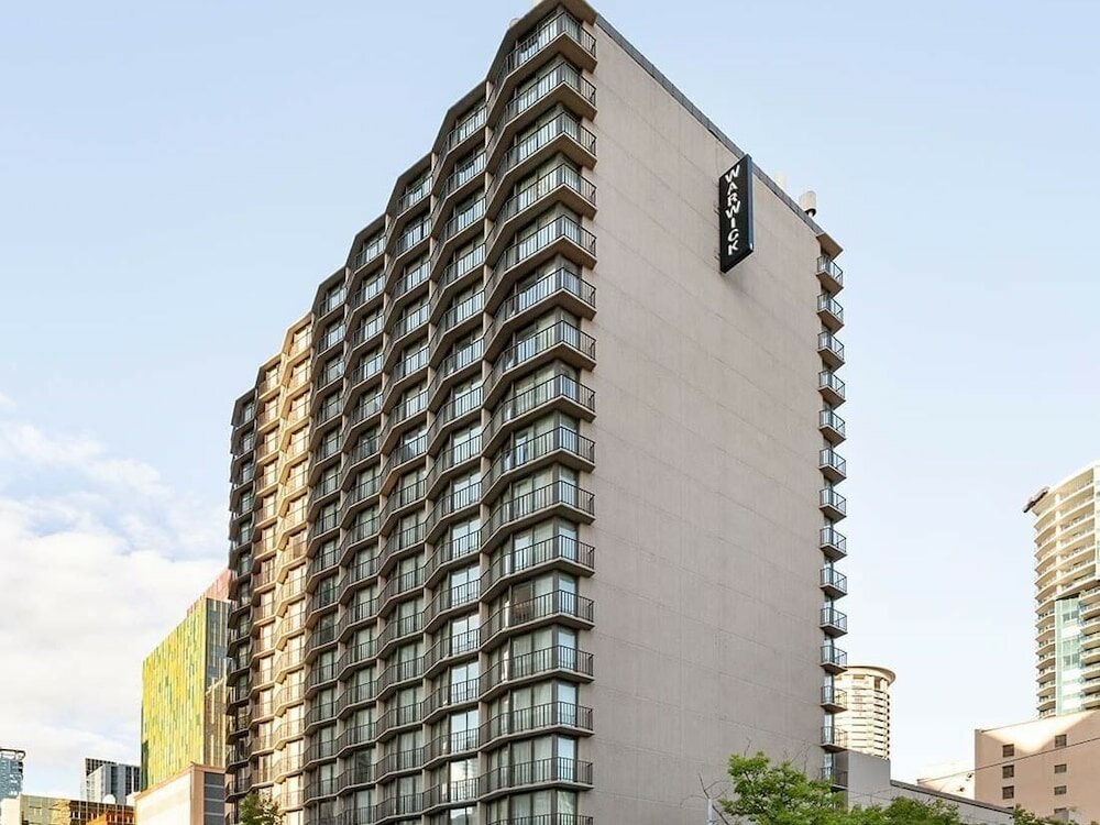 Фото Warwick Seattle