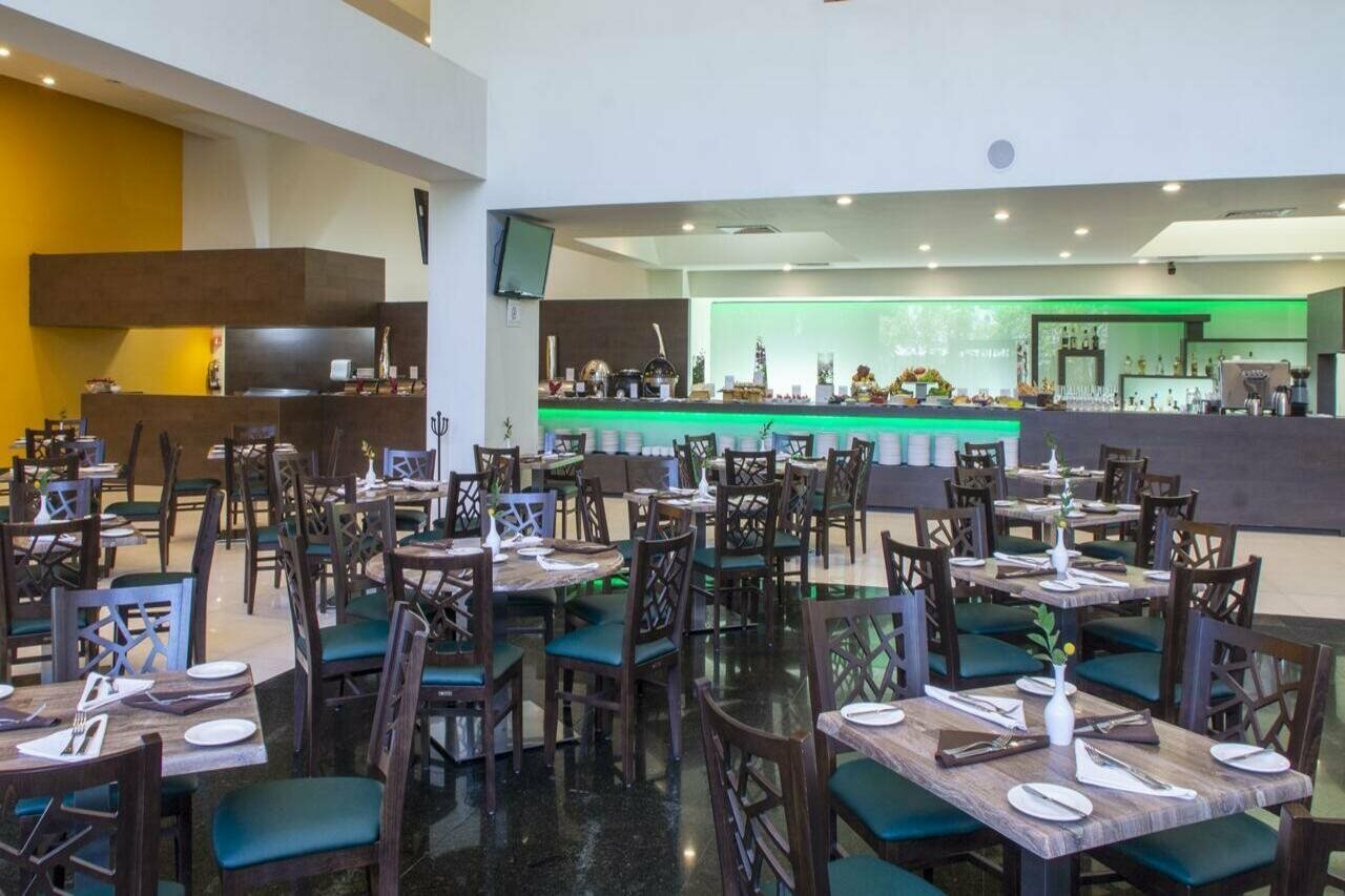 Фото Holiday Inn Mexico Dali Airport, an Ihg Hotel