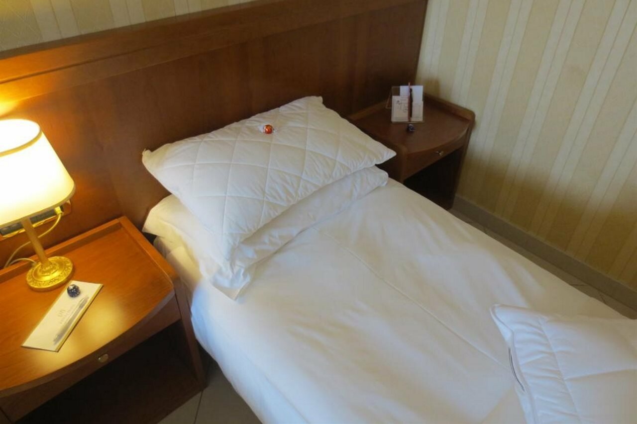 Фото Joyfull Hotel