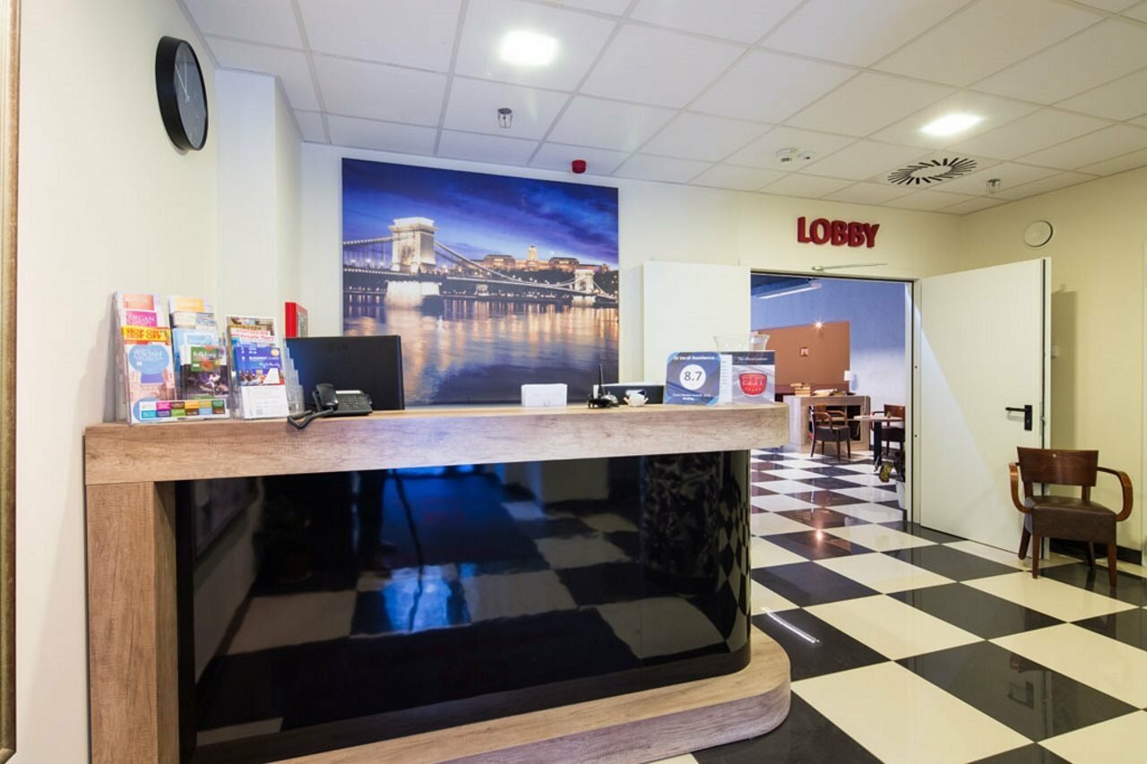 Фото отеля 1