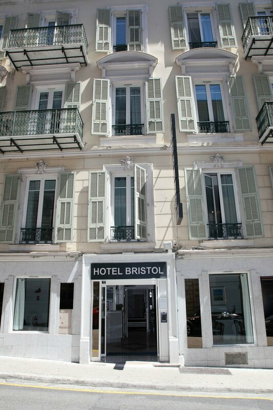 Гостиница Hotel Bristol в Ницце