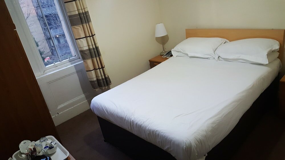 Фото McLays Guest House