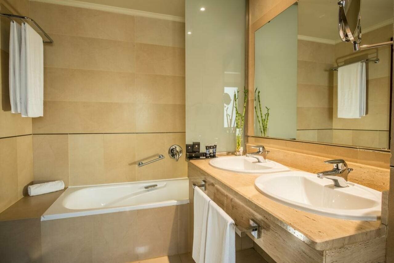 Фото Hotel Badajoz Center