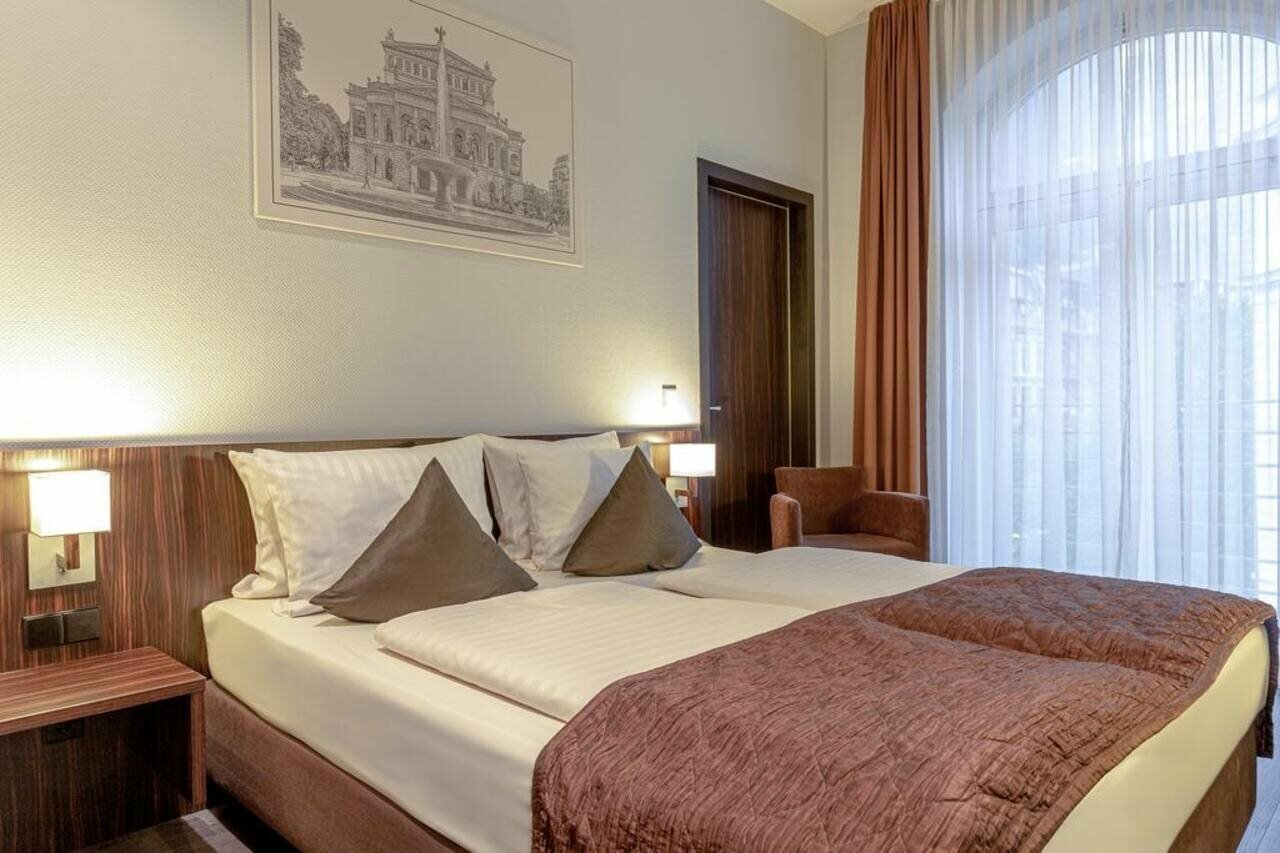 Фото Ramada by Wyndham Frankfurt Central Station