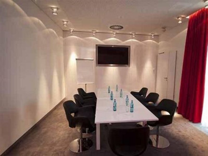 Фото Dormero Hotel Frankfurt Messe