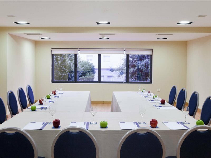 Фото Occidental Cádiz