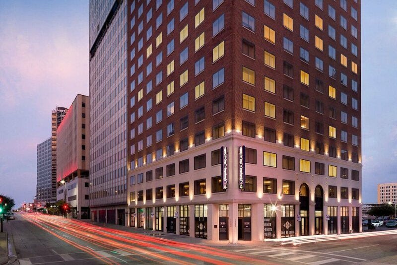 Гостиница Hampton Inn & Suites Dallas Downtown в Далласе