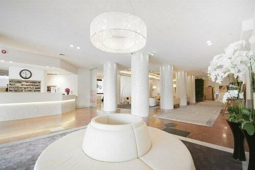 Внешний вид отеля Hotel Excelsior San Marco в Бергамо, фото 2