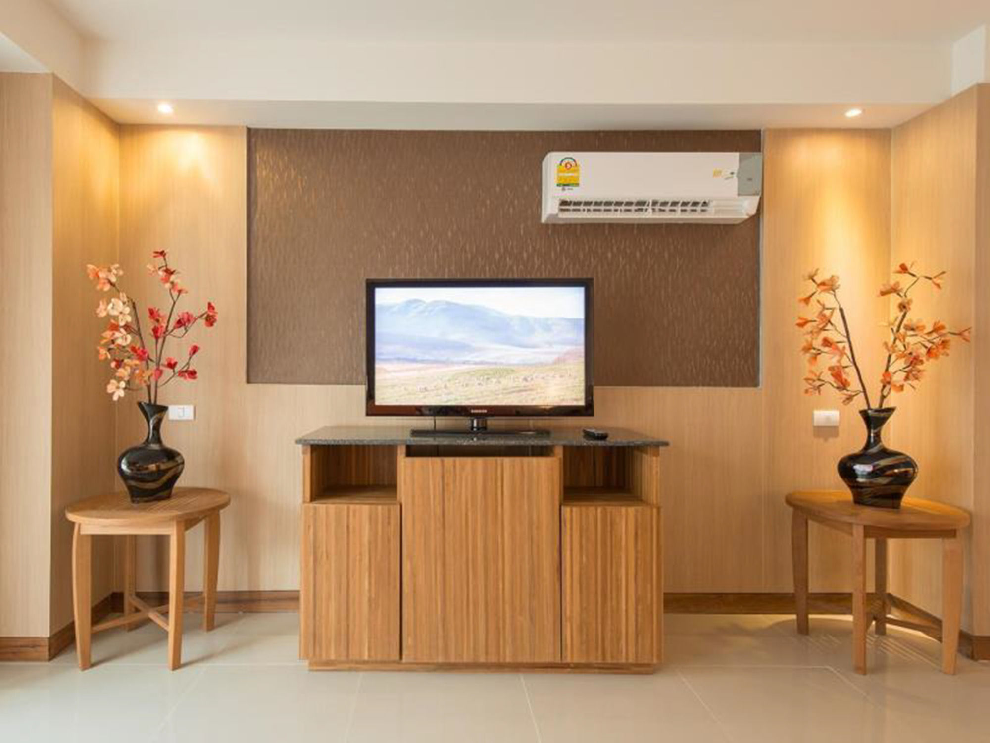 Фото Dynasty Grande Hotel