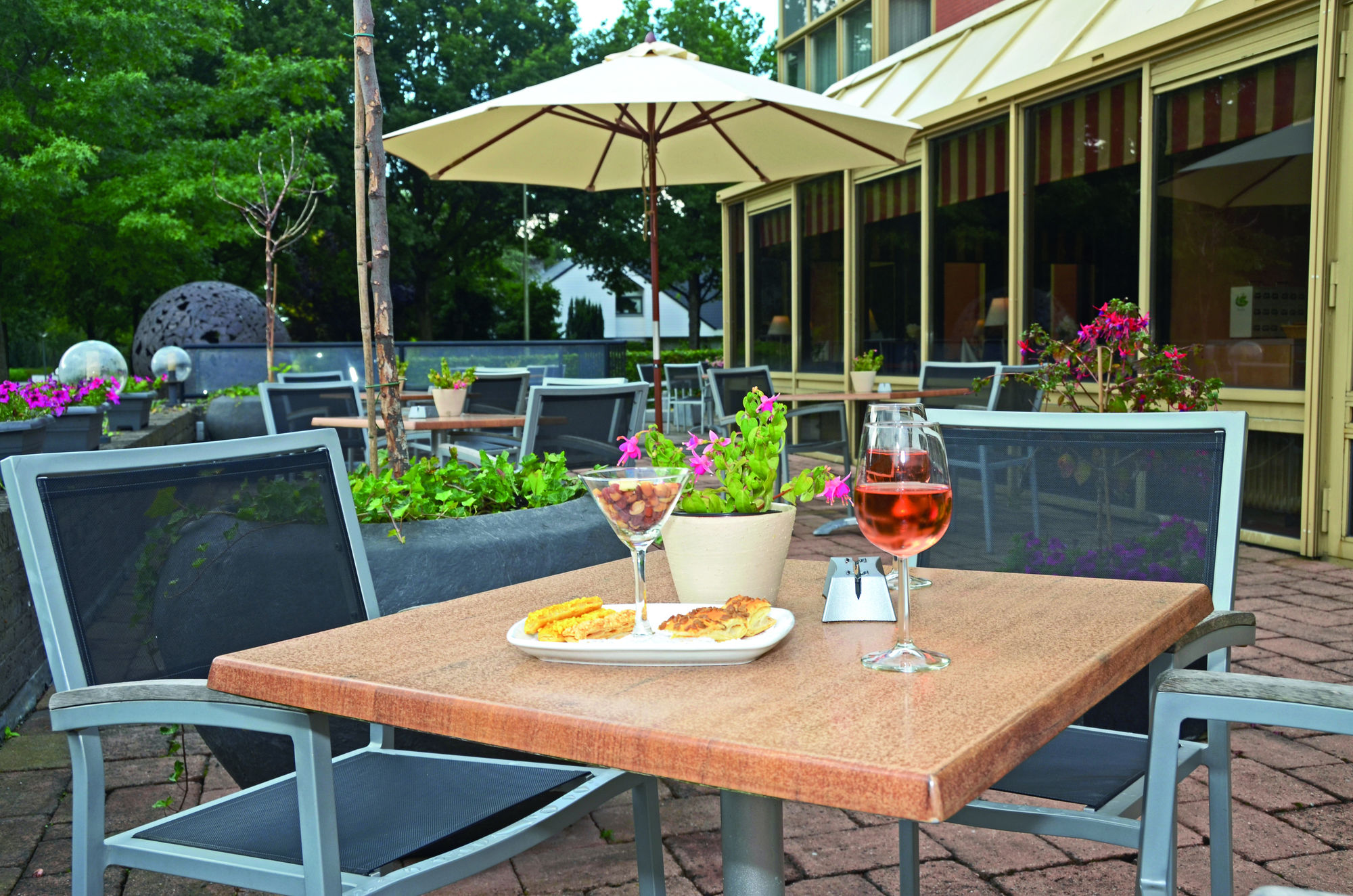 Фото Fletcher Hotel-Restaurant Langewold