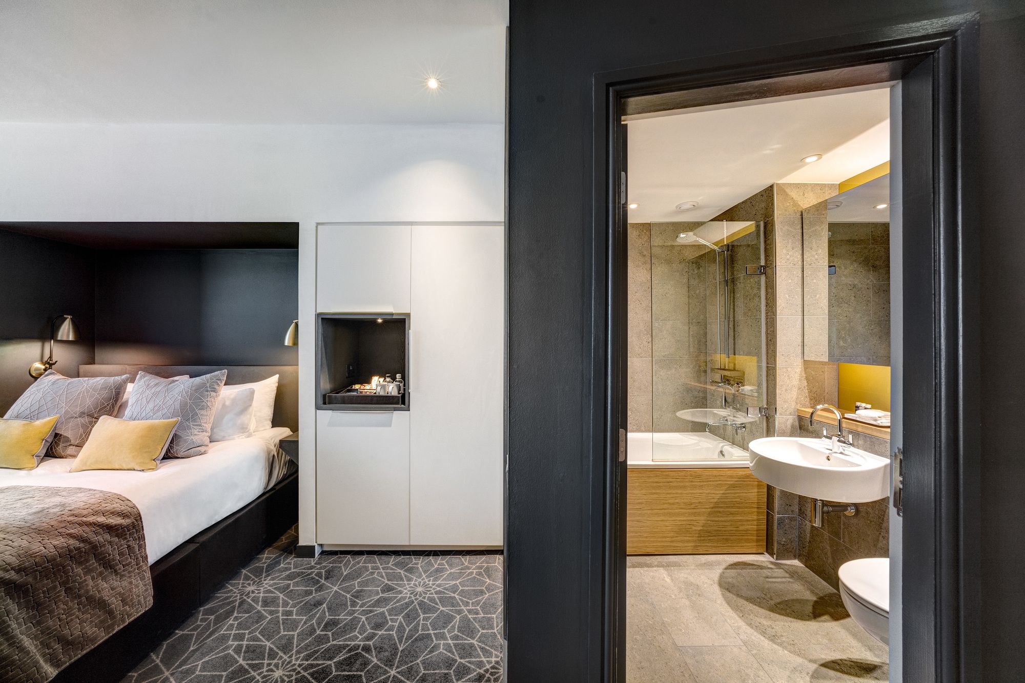 Фото Apex City of Bath Hotel