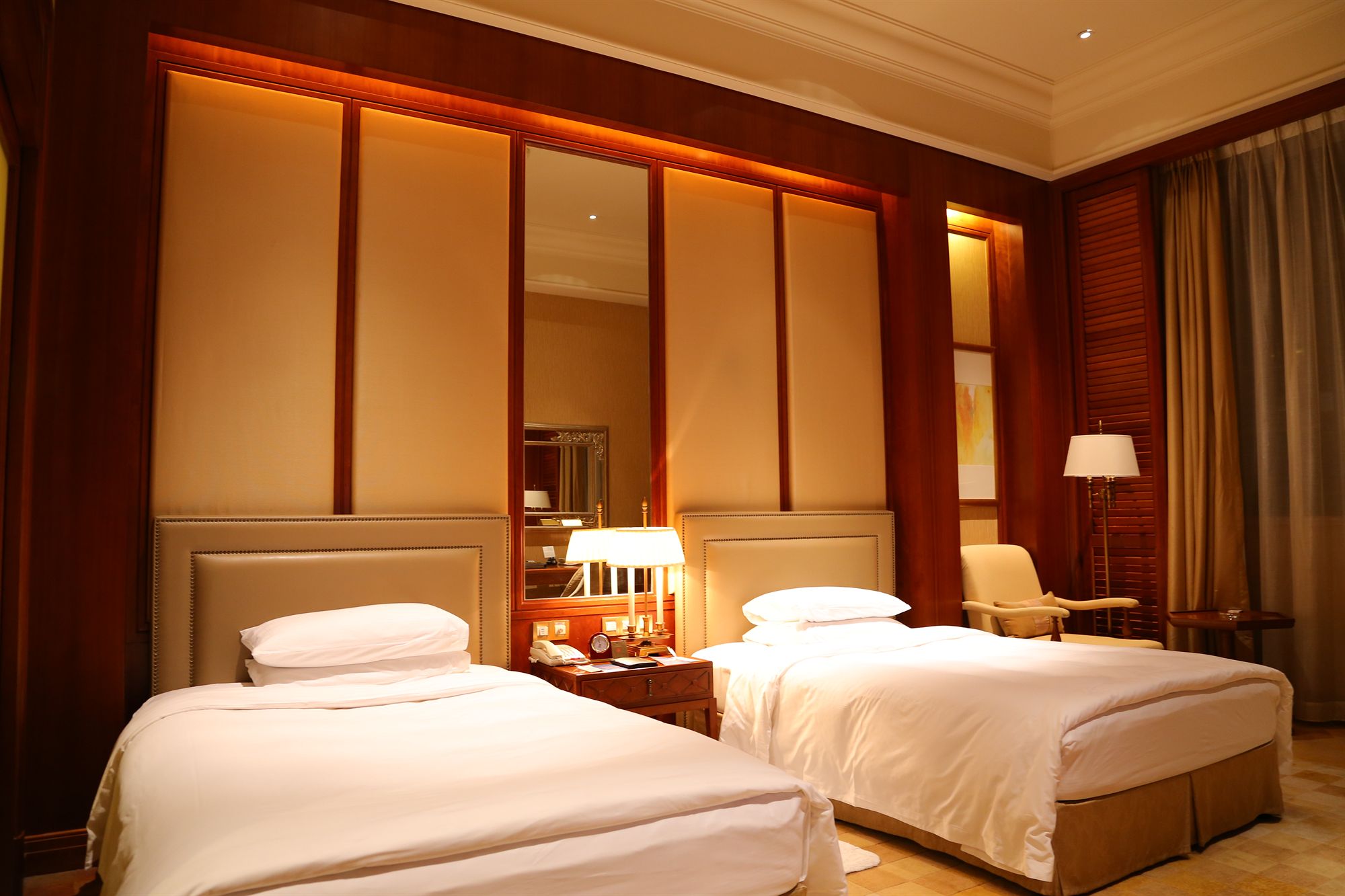 Фото Dongjiao State Guest Hotel
