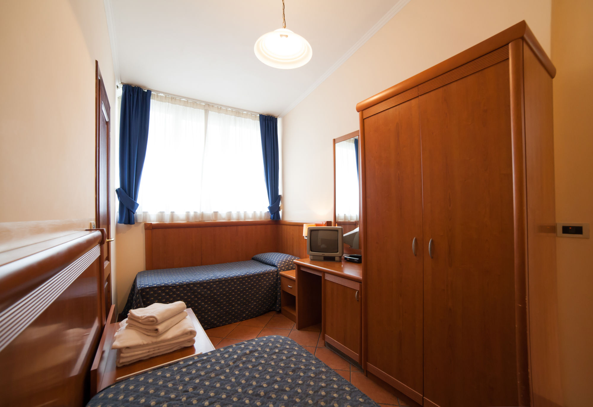 Фото Nights In Rome Hotel