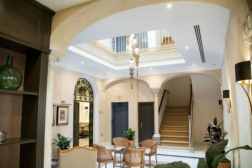 Внешний вид отеля Hotel Gravina 51 в Севилье, фото 3