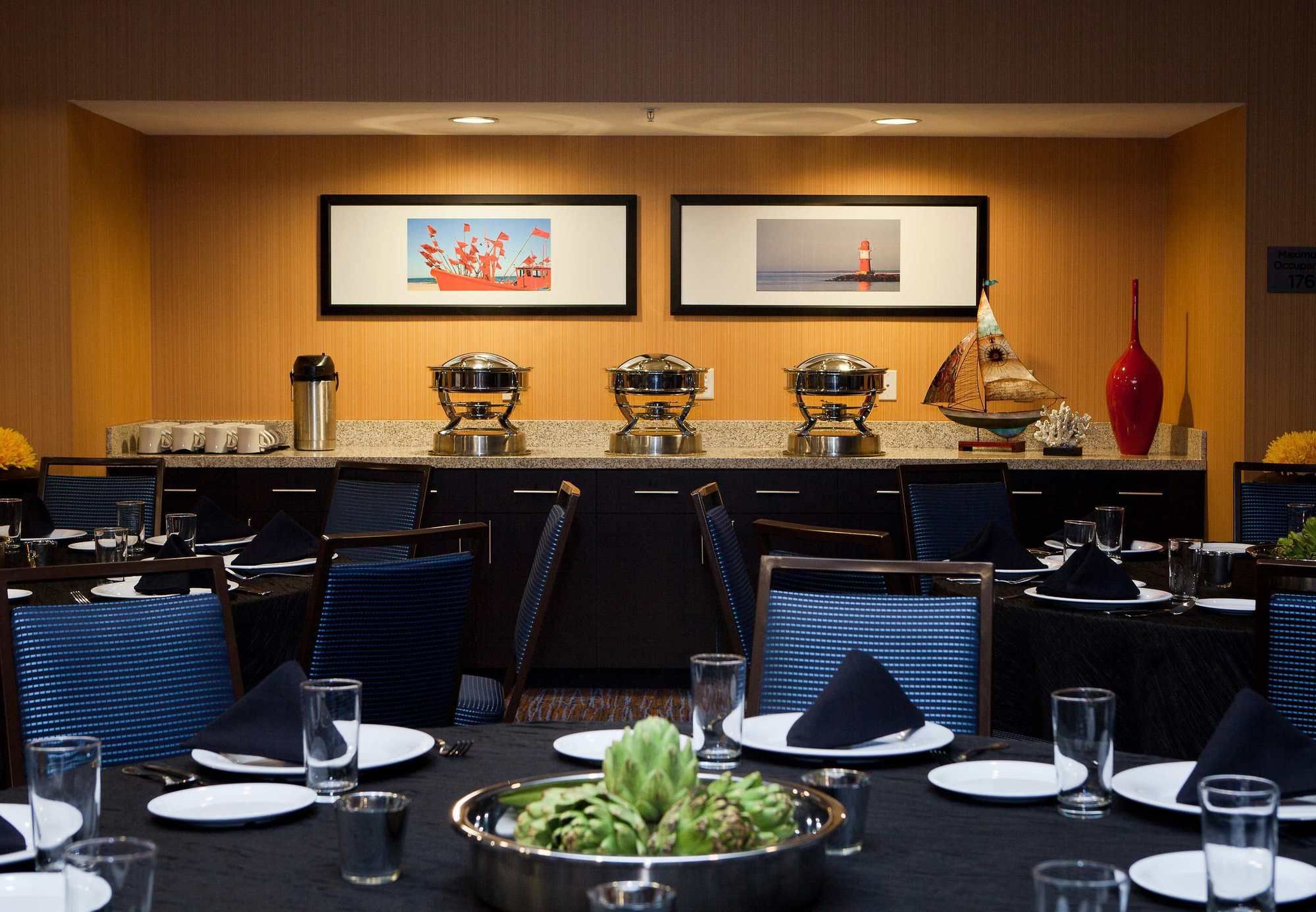 Фото Courtyard by Marriott Galveston Island