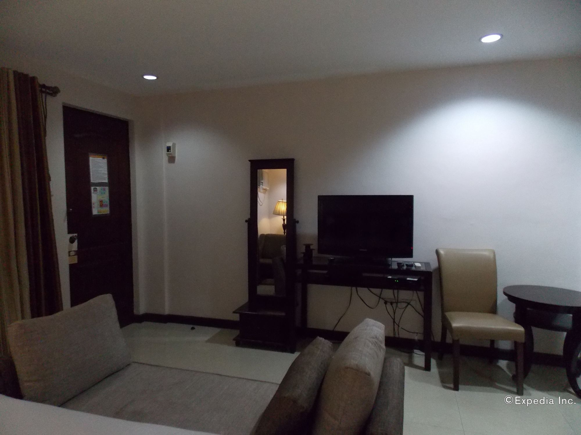 Фото The Suites at Calle Nueva